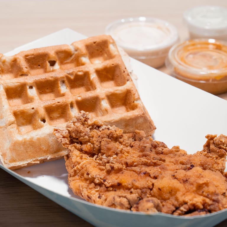 Crunchy Chicken Tenders: A Crowd Favorite